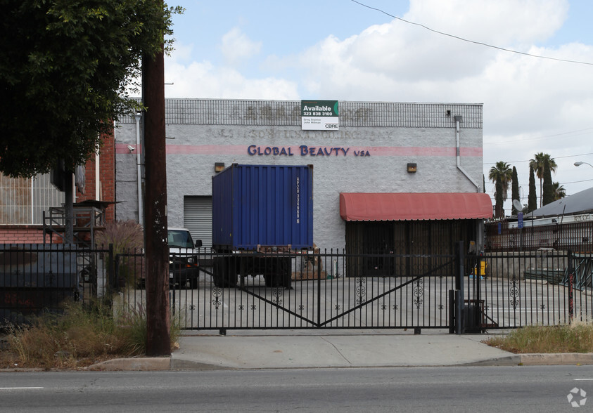 1043 Cesar E Chavez Ave, Los Angeles, CA for lease - Building Photo - Image 2 of 4