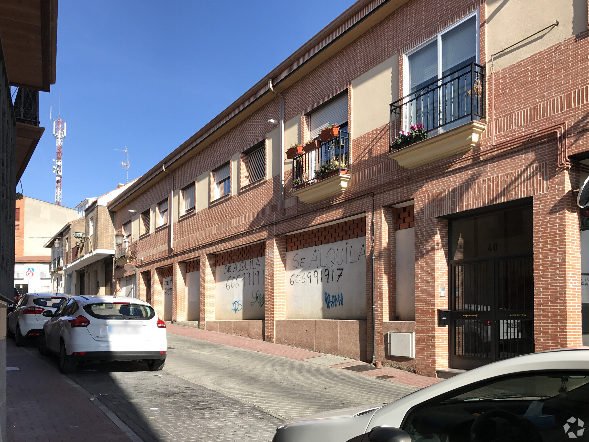 Calle De La Paloma, 40, Algete, Madrid for lease Interior Photo- Image 1 of 1