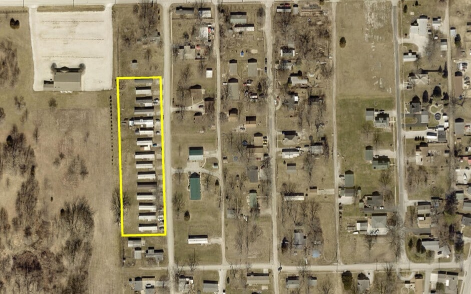 10-38 Danville St, Westville, IL for sale - Building Photo - Image 1 of 15