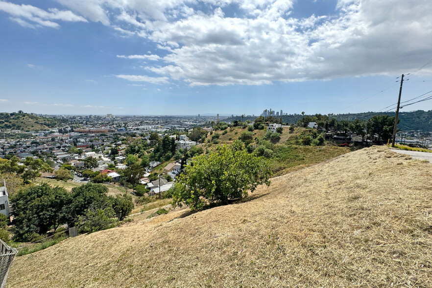 3624 Montalvo st, Los Angeles, CA for sale - Building Photo - Image 2 of 12