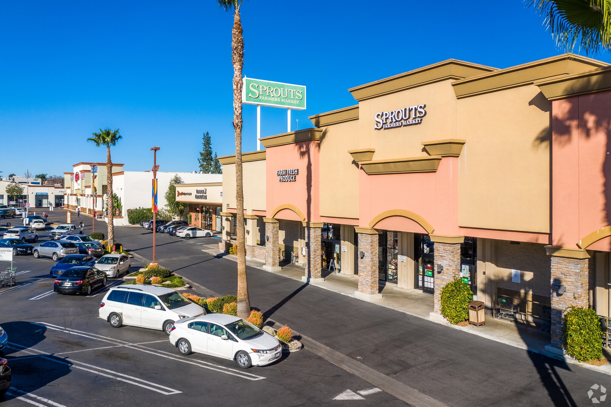 21777-21949 Ventura Blvd, Woodland Hills, CA for lease Building Photo- Image 1 of 18