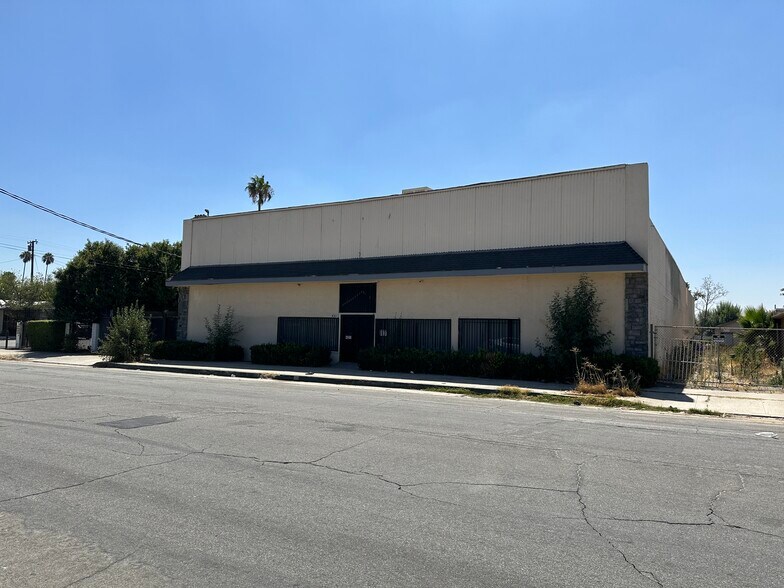 431 W 10th St, San Bernardino, CA à vendre - Photo du bâtiment - Image 2 de 20