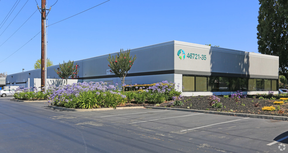 46721-46735 Fremont Blvd, Fremont, CA for lease - Building Photo - Image 1 of 5