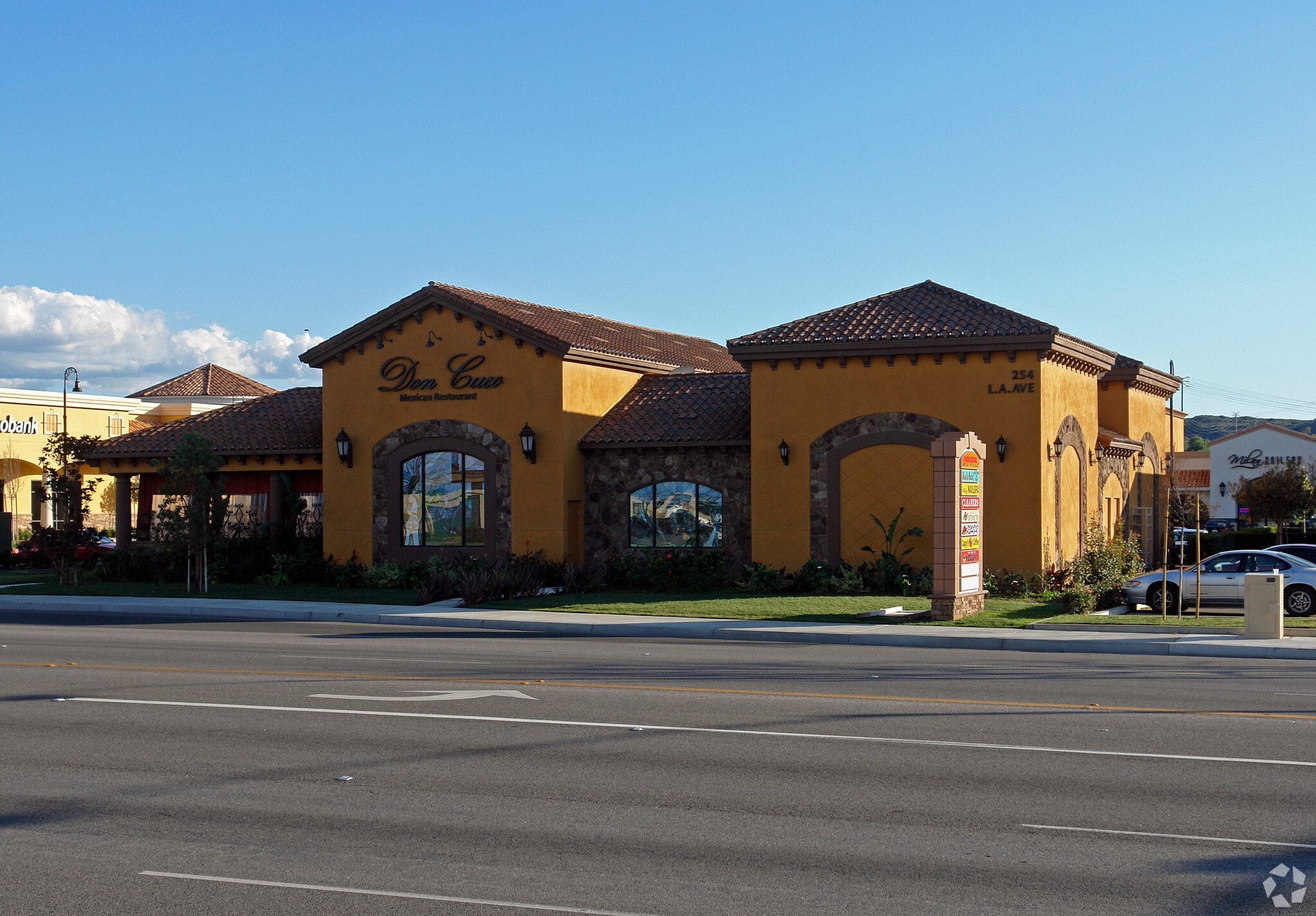 254 W Los Angeles Ave, Moorpark, CA for lease Primary Photo- Image 1 of 4