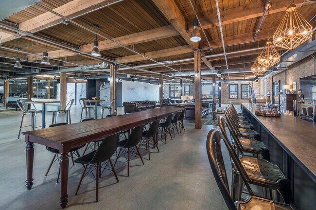 More details for 363 W Erie St, Chicago, IL - Multiple Space Uses for Lease