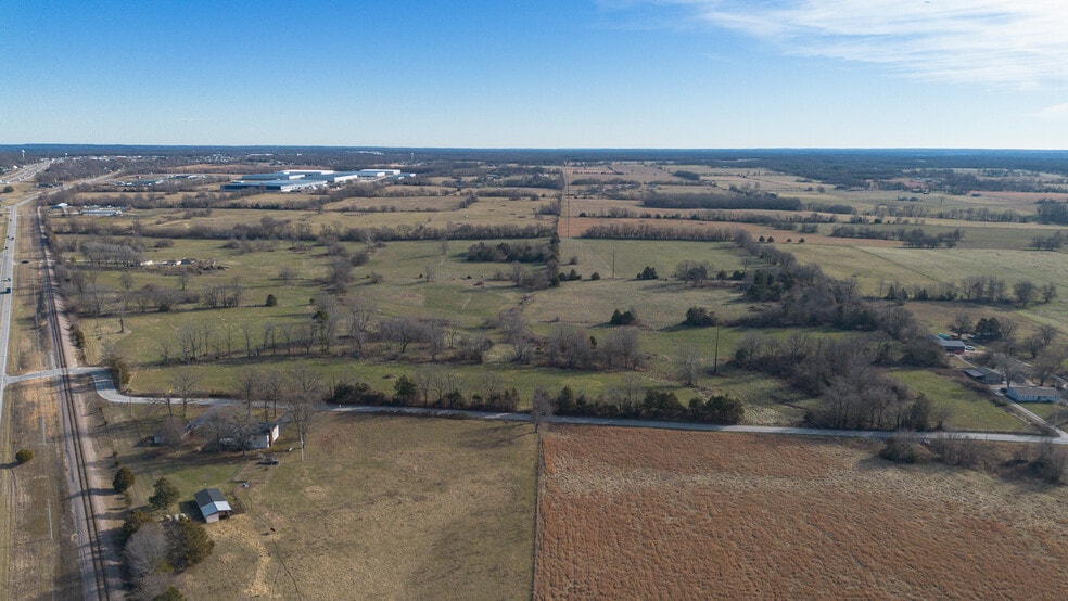 6684 E State Highway OO, Strafford, MO à vendre - Photo du bâtiment - Image 2 de 25