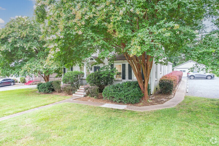 1365 Ebenezer Rd, Rock Hill, SC à louer - Photo du bâtiment - Image 2 de 13