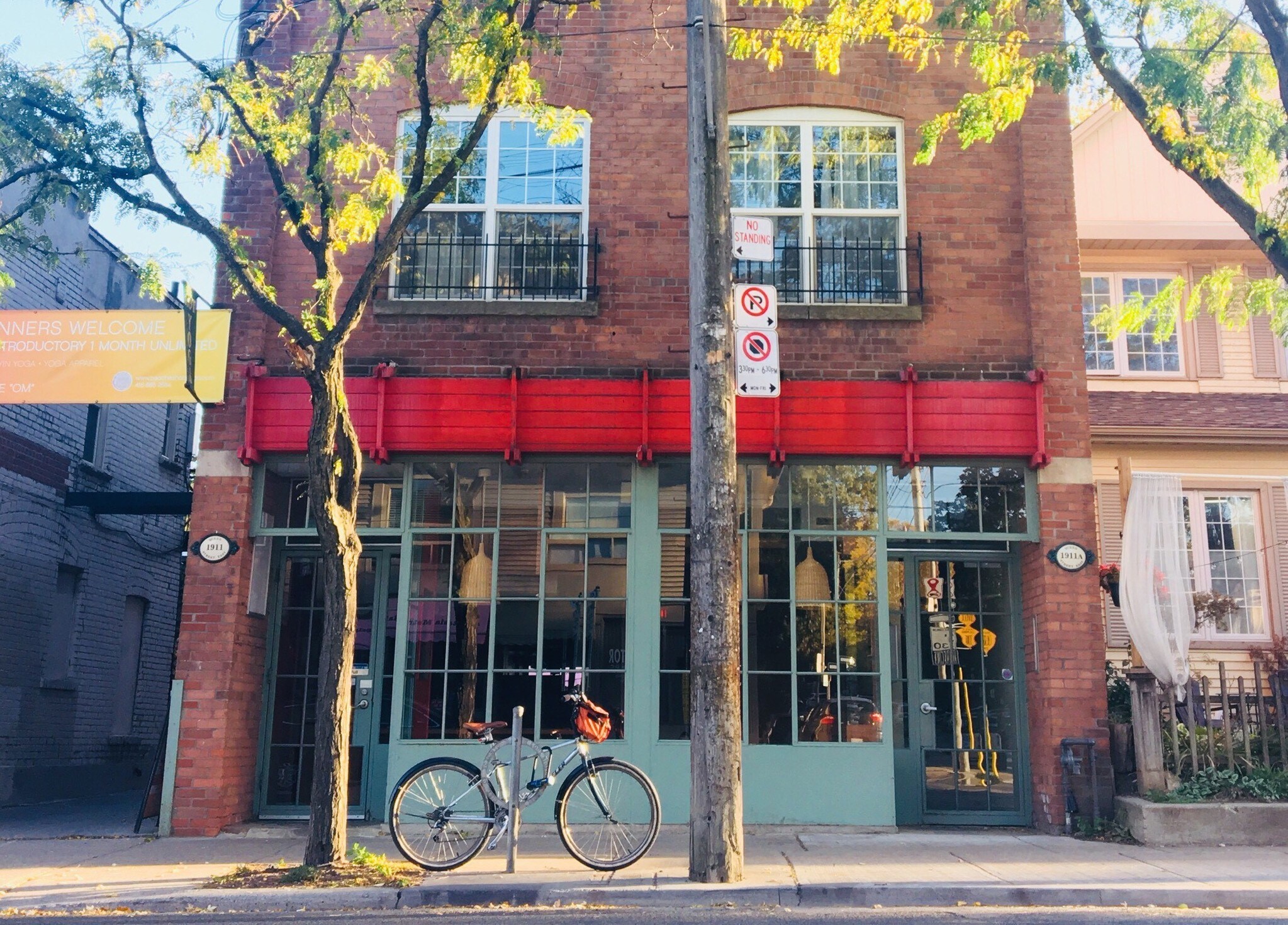 1911 Queen St E, Toronto, ON for sale Building Photo- Image 1 of 1