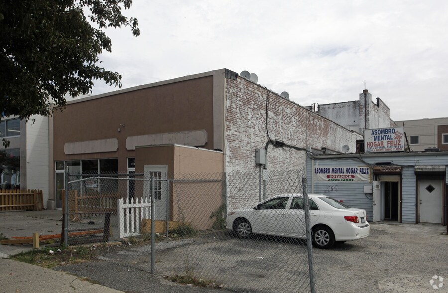 43 Main St, Hempstead, NY à louer - Photo du bâtiment - Image 2 de 30