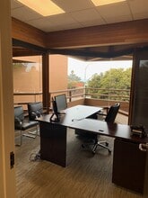 853 Camino del Mar, Del Mar, CA for sale Interior Photo- Image 2 of 6