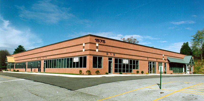 1575 Bannister St, West York, PA for lease Building Photo- Image 1 of 3