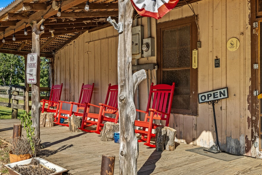 12528 FM 109, Industry, TX for sale - Building Photo - Image 3 of 32