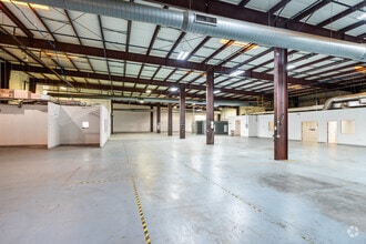 6950 112th Cir, Largo, FL for lease Interior Photo- Image 1 of 15