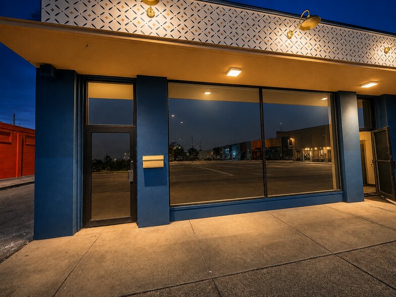 711 W Smith St, Orlando, FL à louer - Photo du bâtiment - Image 2 de 12