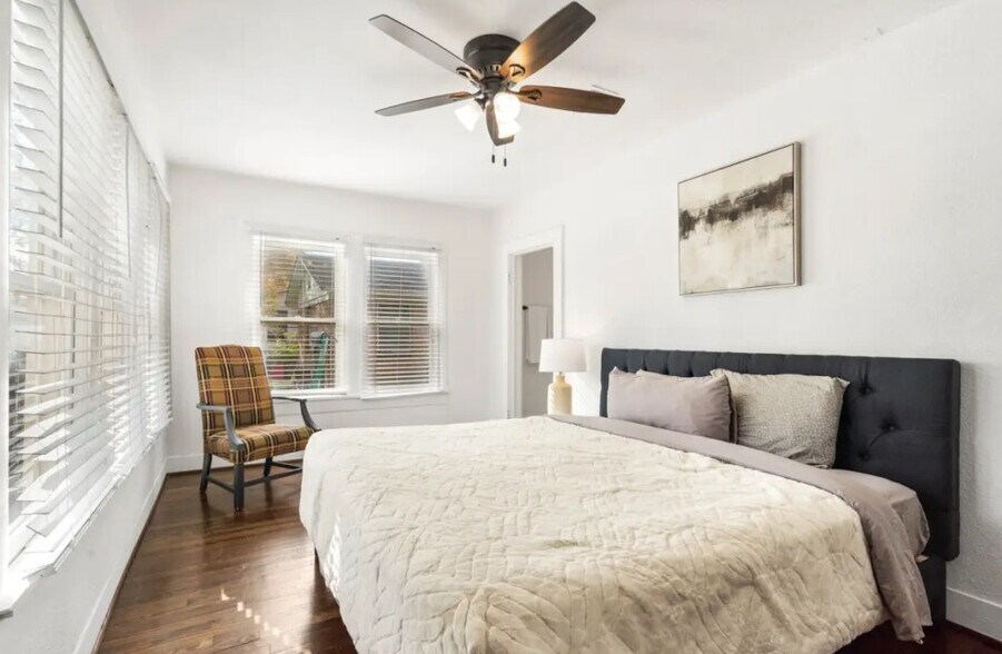 2511 Lipscomb St, Fort Worth, TX à vendre - Photo intérieure - Image 3 de 9