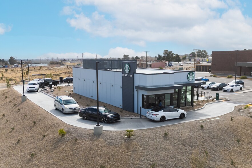 9775 Sheep Creek rd, Phelan, CA à vendre - Photo du bâtiment - Image 3 de 4