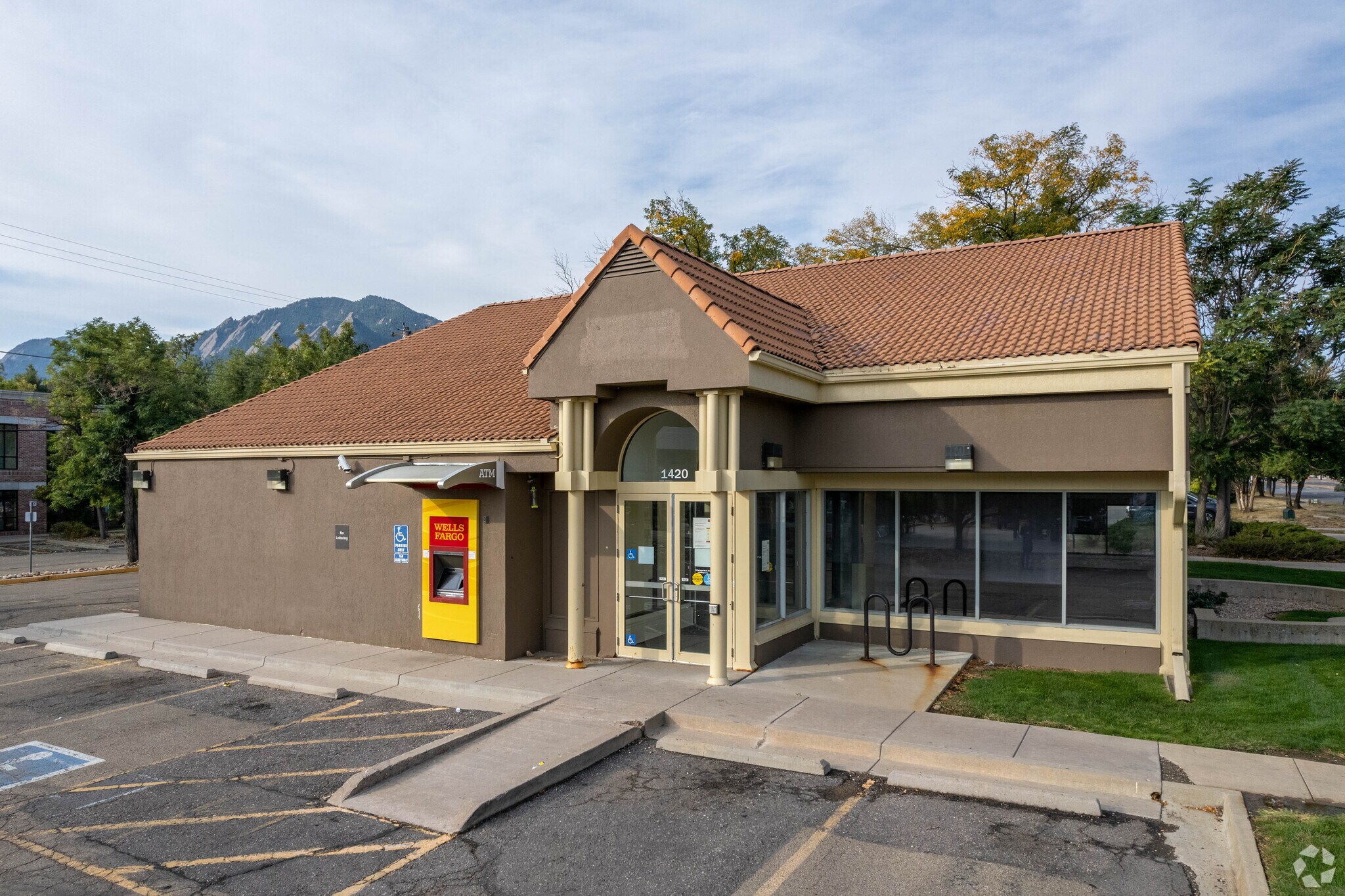 1420 Canyon Blvd, Boulder, CO for lease Primary Photo- Image 1 of 9