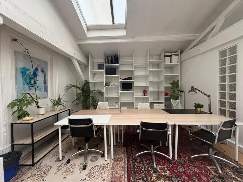 33 Rue Stephenson, Paris à louer - Photo du bâtiment - Image 3 de 9