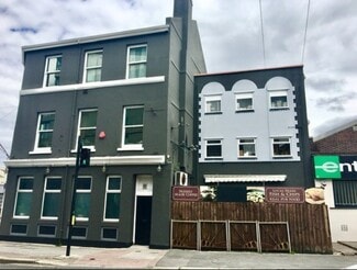 Plus de détails pour 32 Commercial Rd, Plymouth - Commerce de détail à vendre