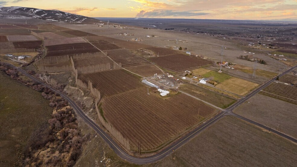 14306 W Acord Rd, Benton City, WA for sale - Aerial - Image 3 of 30