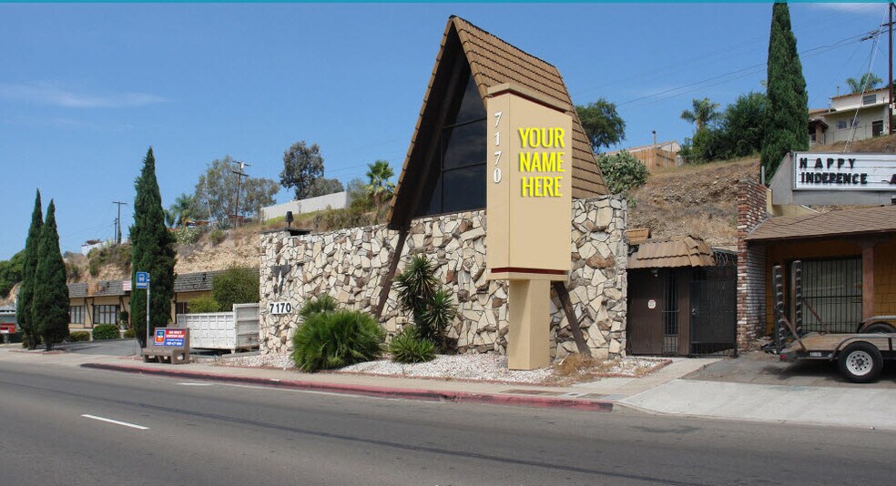 7170 University Ave, La Mesa, CA à louer - Photo du bâtiment - Image 1 de 7