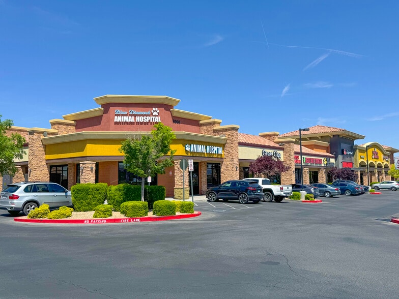 8090 Blue Diamond Rd, Las Vegas, NV for lease - Building Photo - Image 3 of 8