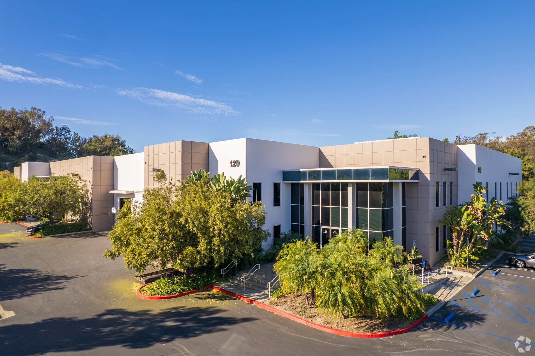 120 Calle Iglesia, San Clemente, CA for lease Primary Photo- Image 1 of 11