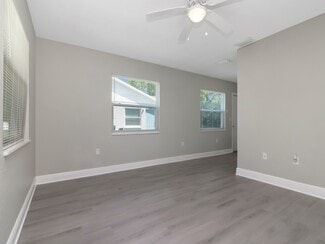 Plus de détails pour Bradenton Duplex's – Multi-résidentiel à vendre, Bradenton, FL