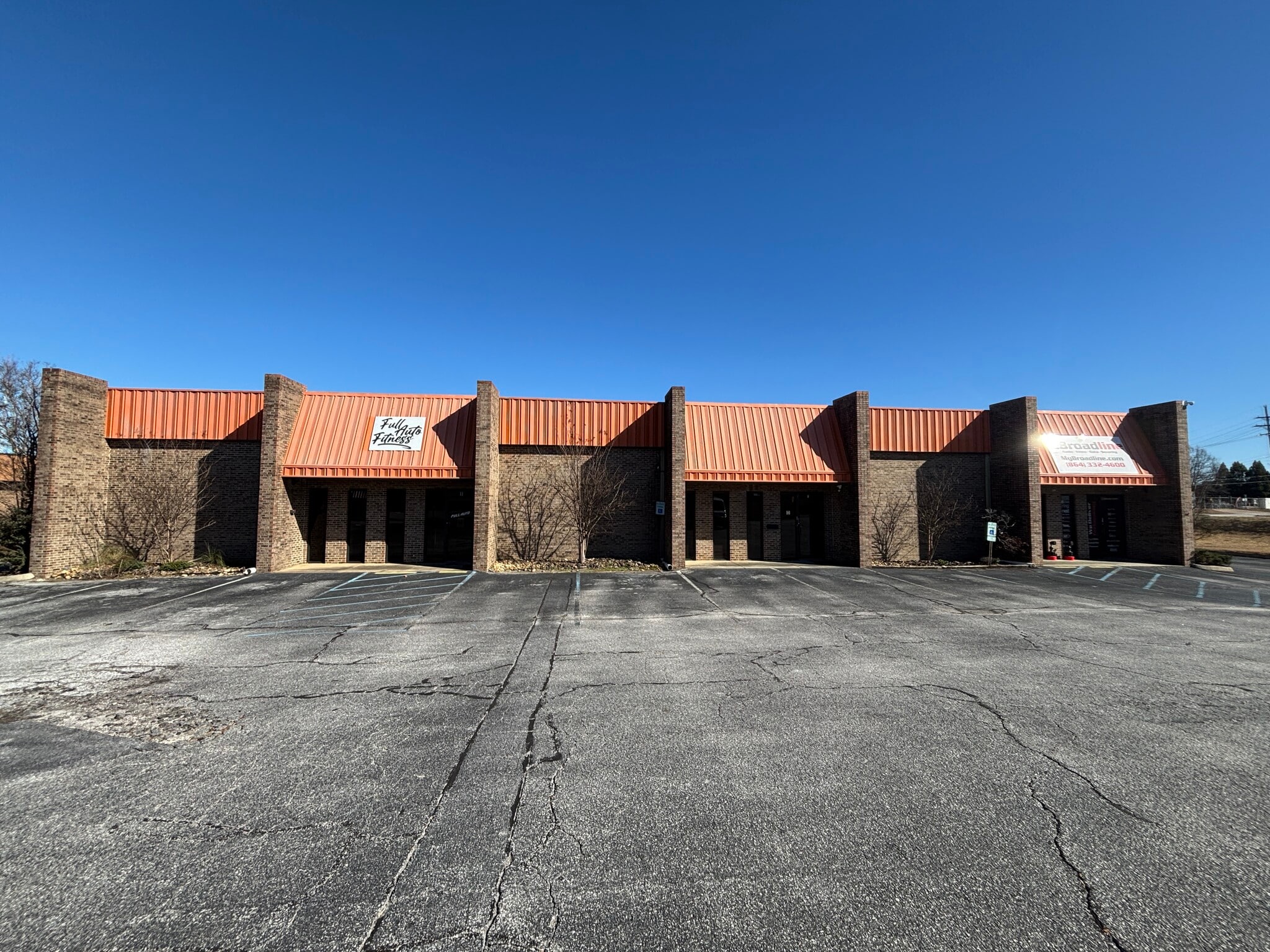 4-8 Boland Ct, Greenville, SC for lease Interior Photo- Image 1 of 5