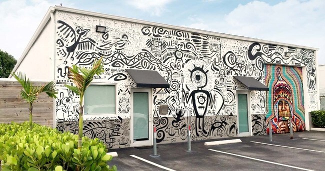 More details for 1050 E 17th St, Hialeah, FL - Retail for Lease