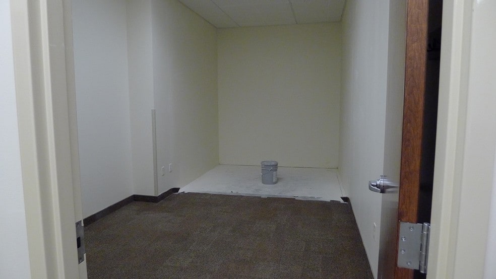 210 W Georgia Ave, Nampa, ID for lease - Building Photo - Image 2 of 32