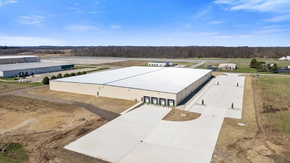 990 Haines Blvd, Sturgis, MI for sale - Building Photo - Image 2 of 12