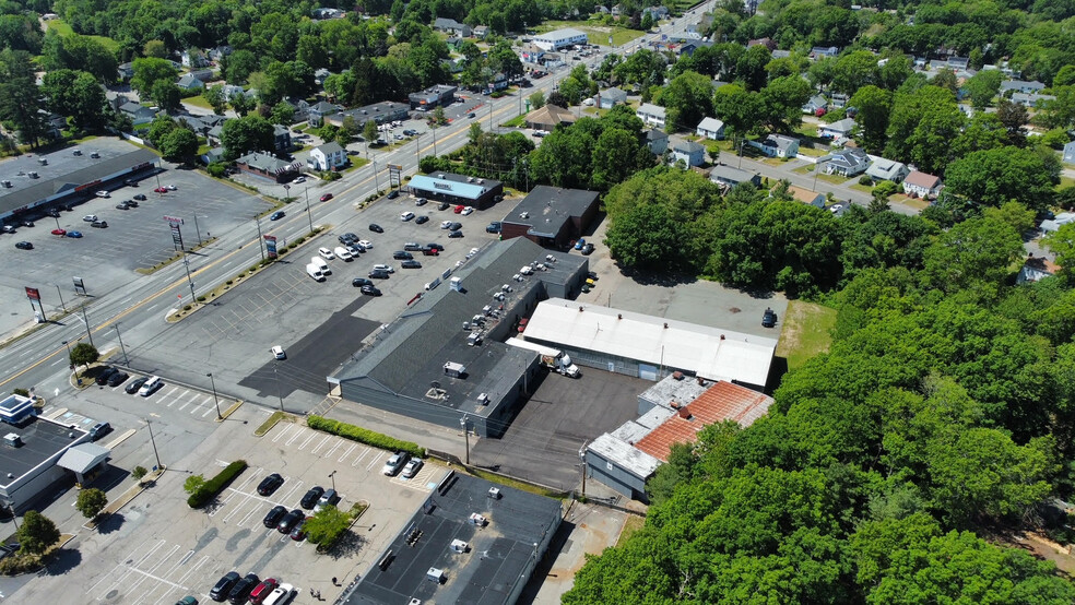 683 Belmont St, Brockton, MA for lease - Building Photo - Image 2 of 5