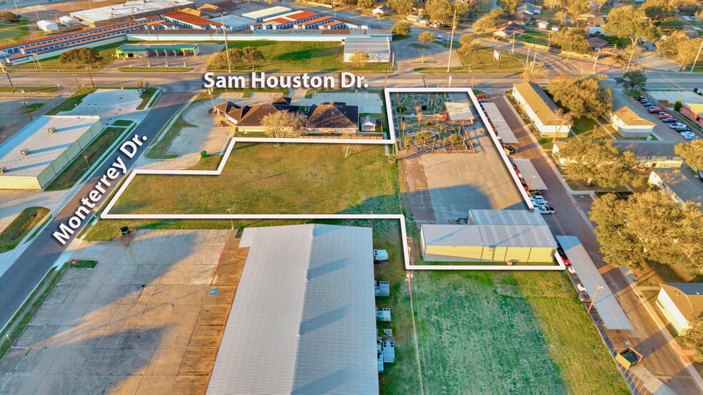 3102 Sam Houston Dr, Victoria, TX à vendre - Aérien - Image 3 de 13