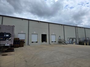 14155 W US 290 Hwy, Austin, TX for lease Building Photo- Image 2 of 2