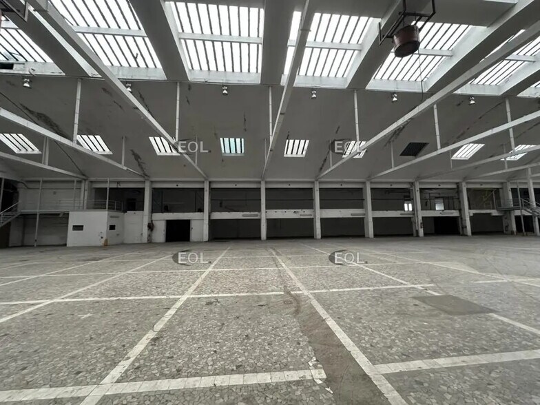 Industrial in La Courneuve for lease - Interior Photo - Image 3 of 6