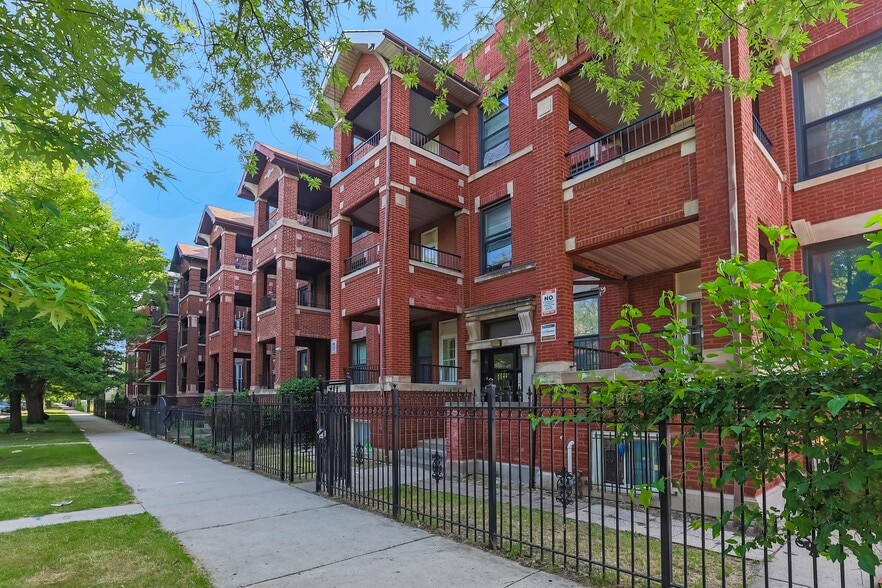 5847-5849 S Michigan Ave, Chicago, IL for sale - Building Photo - Image 3 of 20