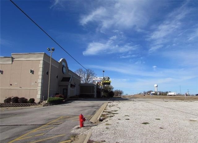 819 Highway Z, Saint Robert, MO for sale Primary Photo- Image 1 of 1