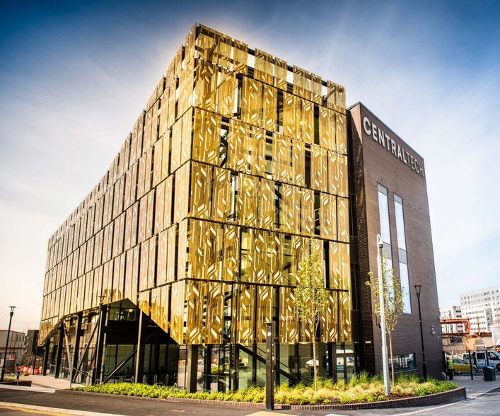 31 Russell St, Liverpool for lease - Building Photo - Image 1 of 17