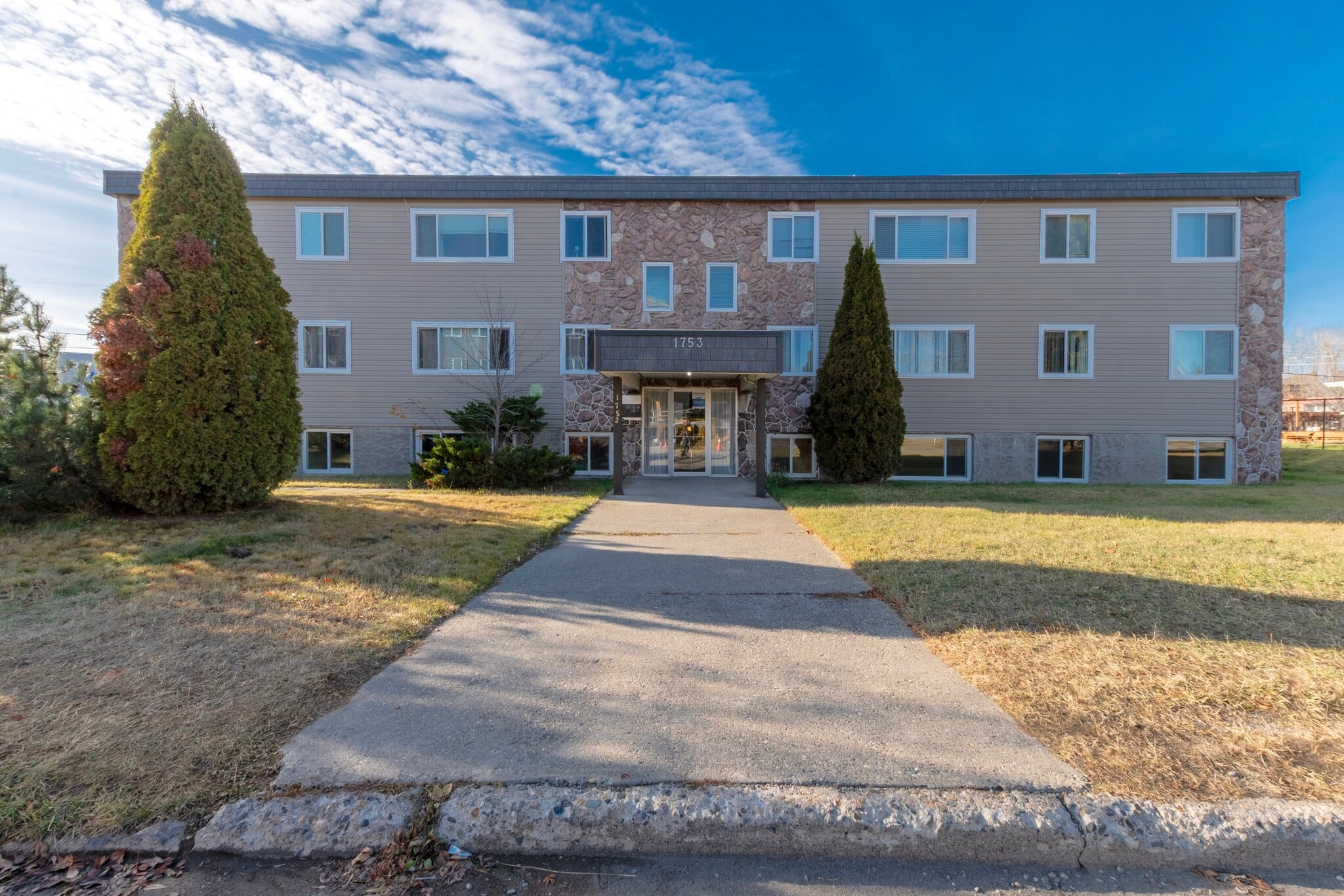 1753 Upland St, Prince George, BC à vendre Photo du bâtiment- Image 1 de 3
