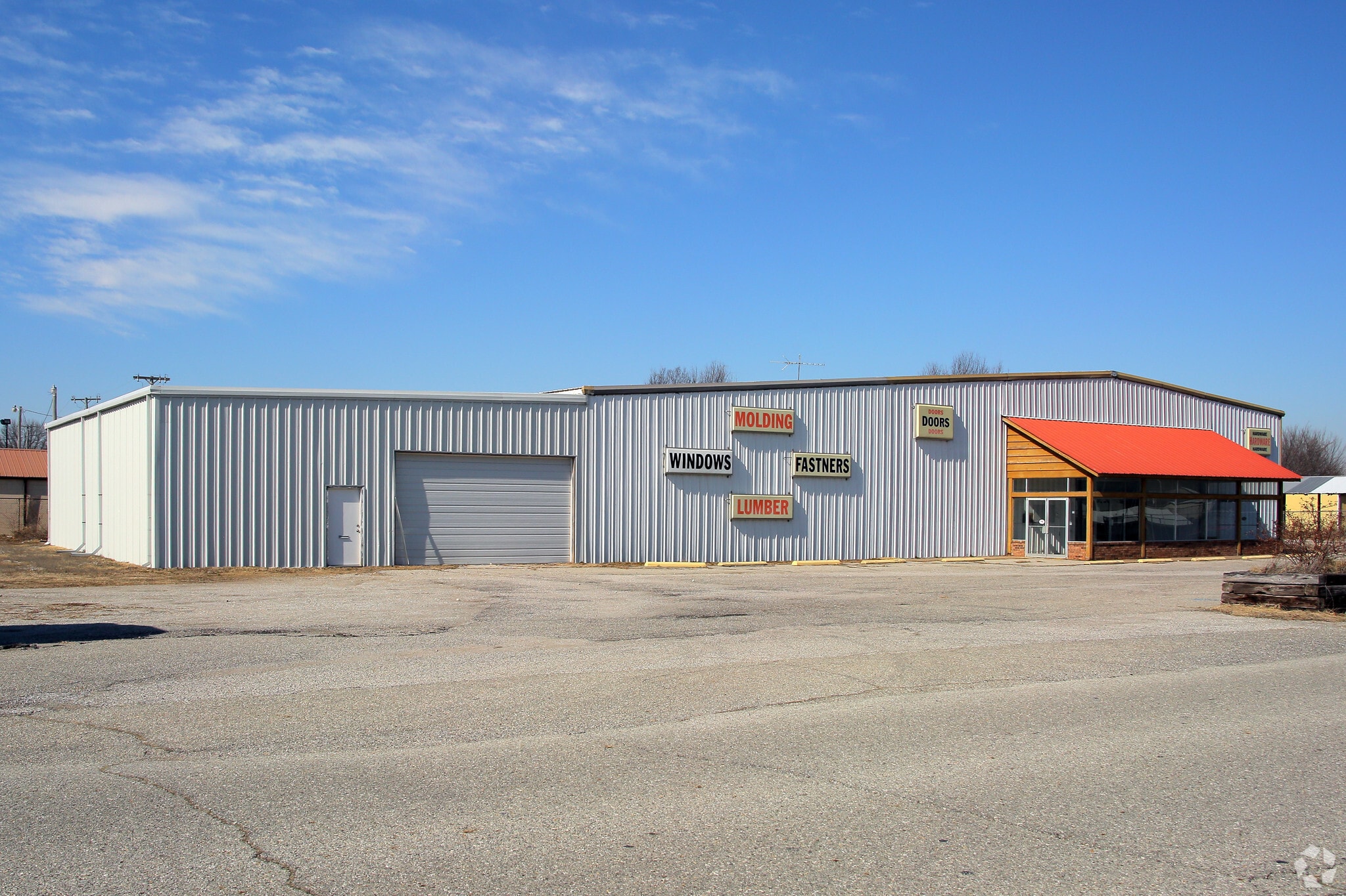 104 Lannell Dr, Grove, OK for lease Primary Photo- Image 1 of 5
