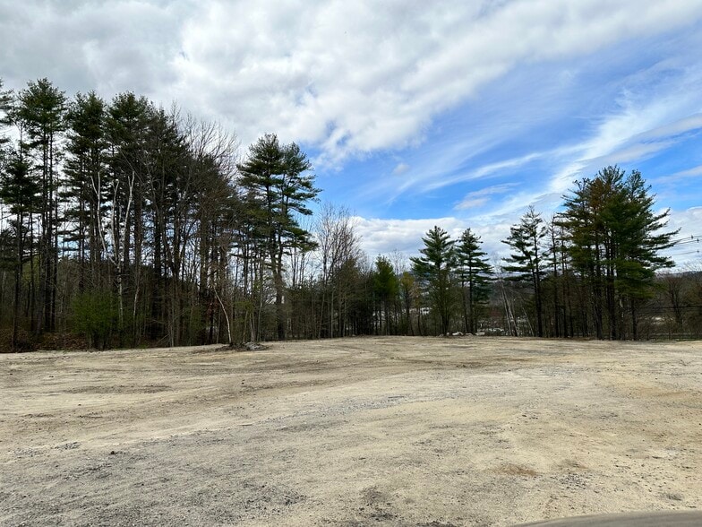 5 Adrian's way, Plymouth, NH for sale - Building Photo - Image 3 of 5
