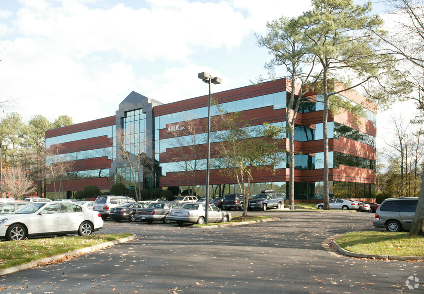 200 Golden Oak Ct, Virginia Beach, VA for lease - Building Photo - Image 3 of 20