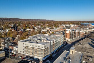 17-19 W Main St, Bound Brook, NJ - AÉRIEN  Vue de la carte