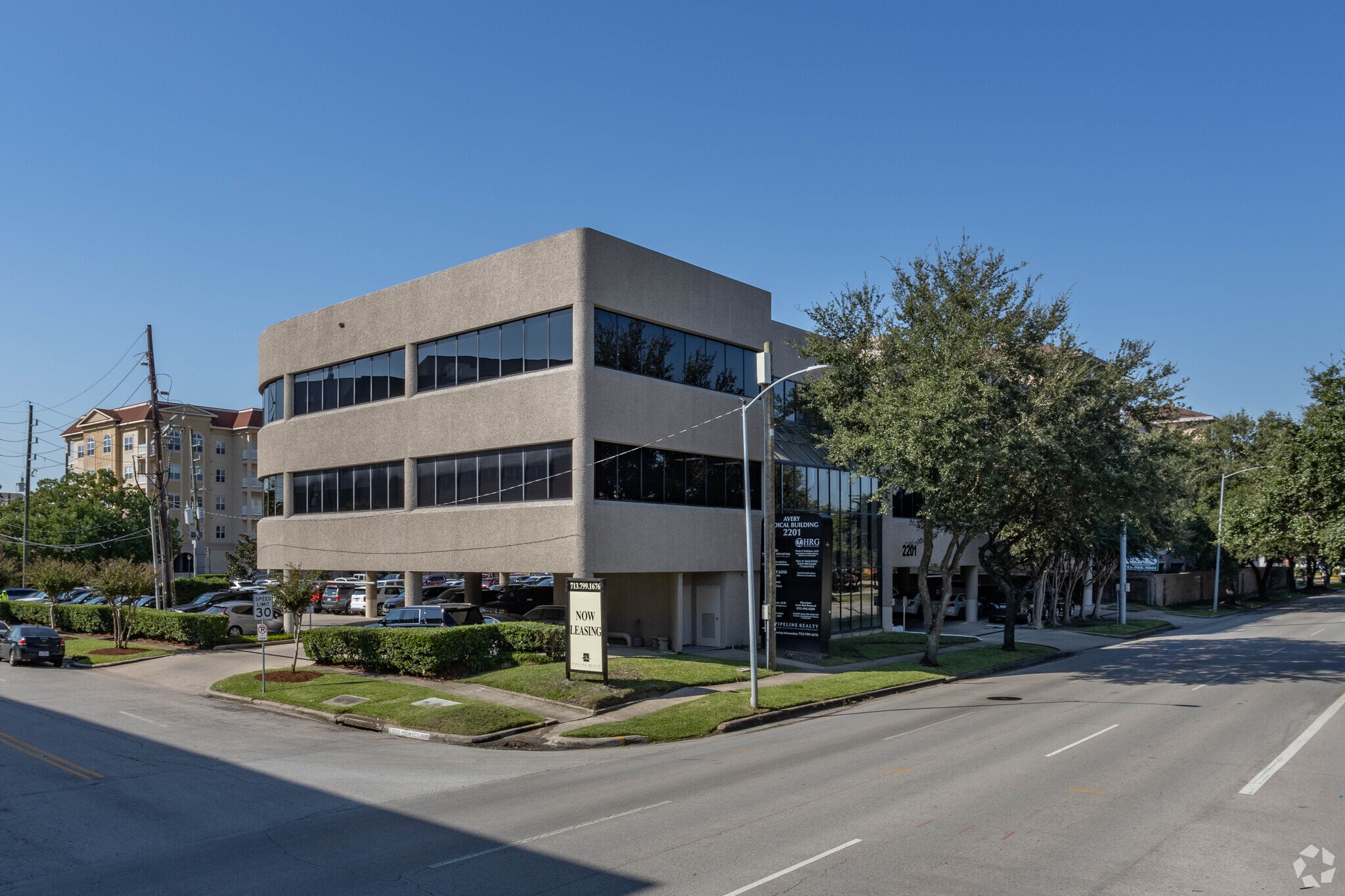 2201 W Holcombe Blvd, Houston, TX for lease Primary Photo- Image 1 of 9