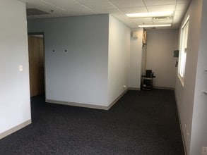 16532 Oak Park Ave, Tinley Park, IL for lease Interior Photo- Image 1 of 6