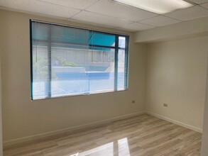 345 Royal Hawaiian Ave, Honolulu, HI for lease Interior Photo- Image 2 of 3