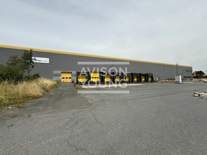Industrial in Mitry-Mory for lease - Building Photo - Image 3 of 8