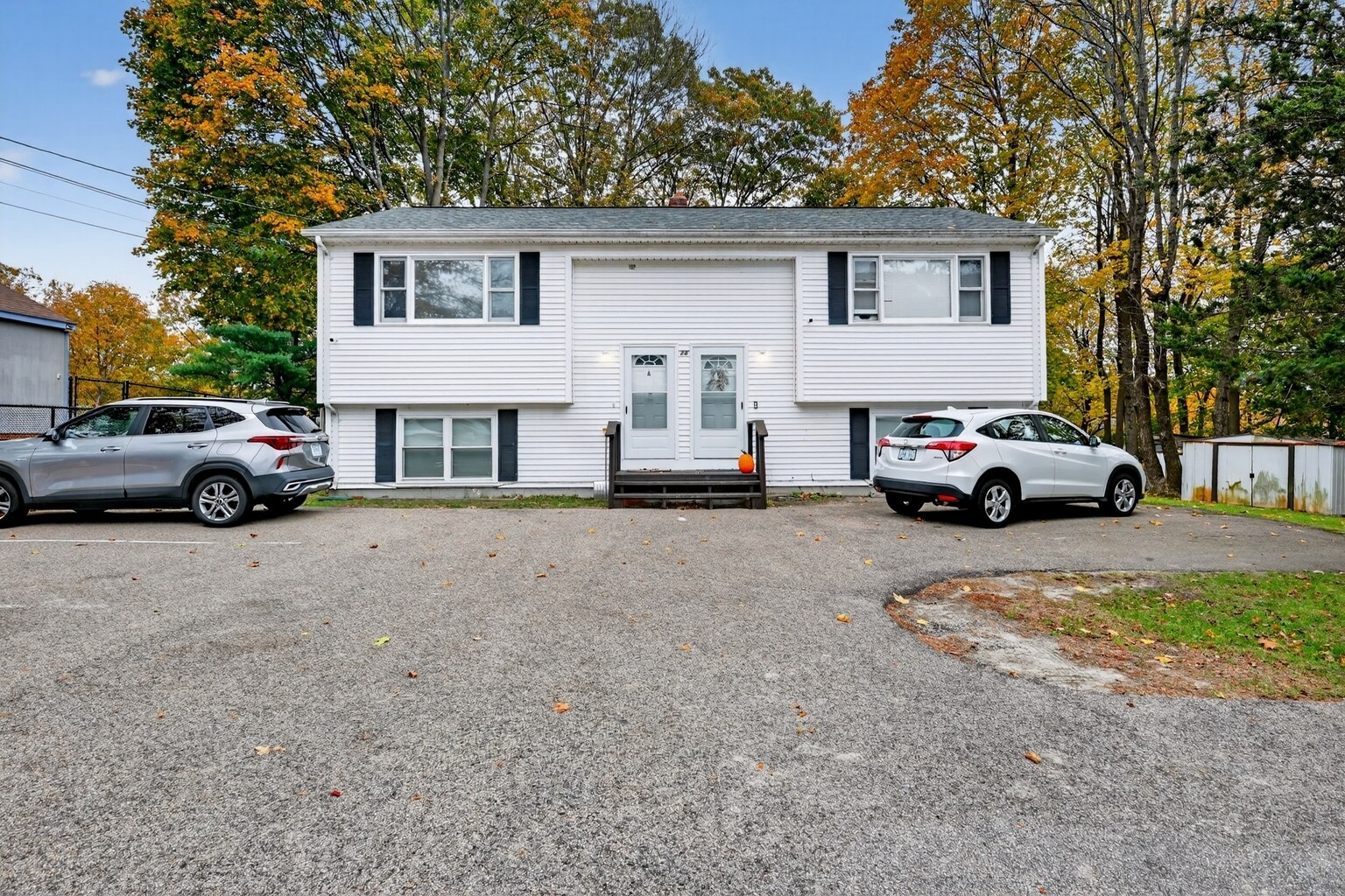 28 Riverdale Ave, West Warwick, RI à vendre Photo principale- Image 1 de 9