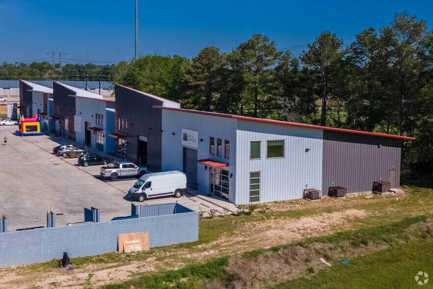 22936 Kuykendahl Rd, Spring, TX à louer - Photo principale - Image 3 de 5